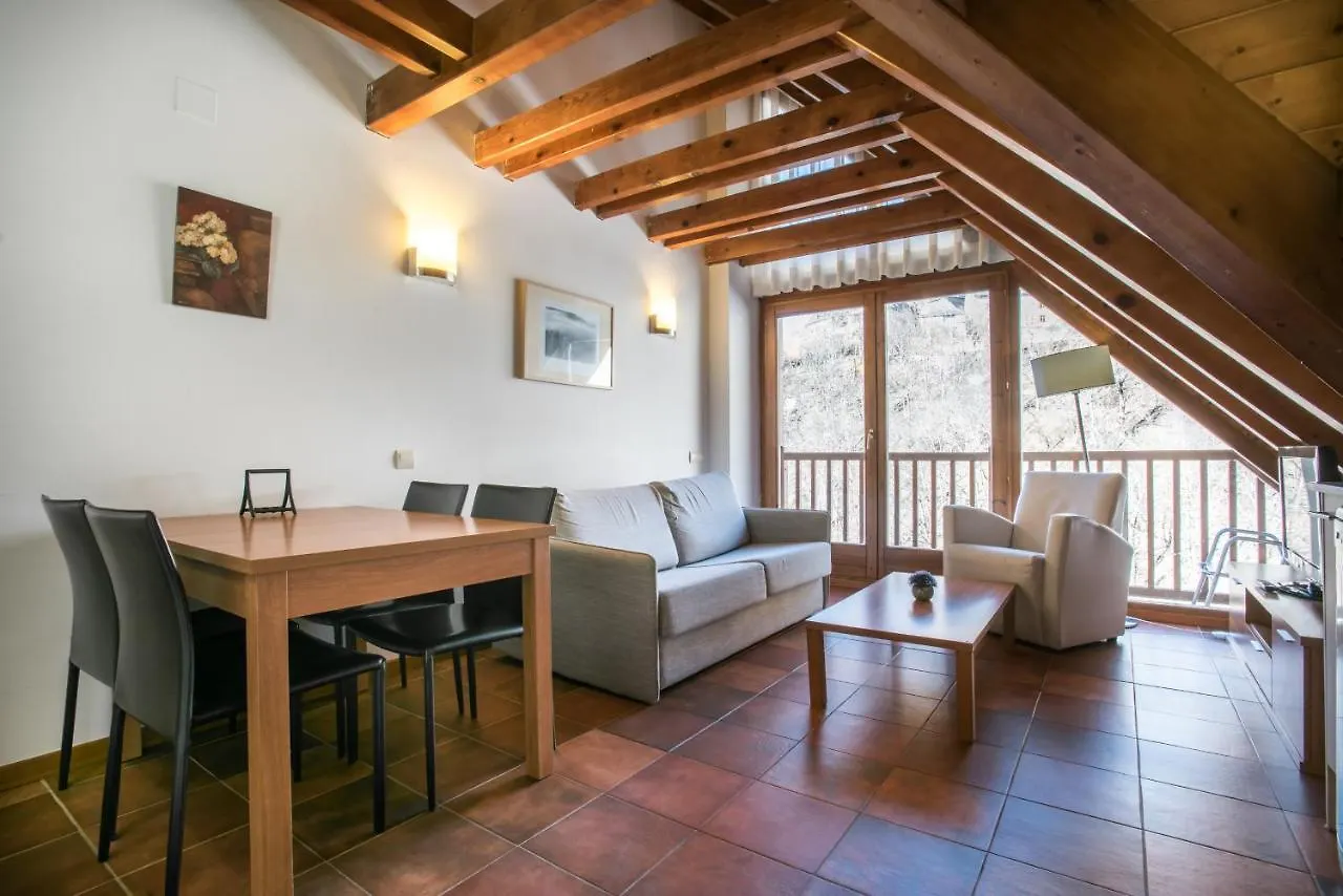 Apartamentos Snoe Mont Romies Unhola Саларду 2*,  Испания