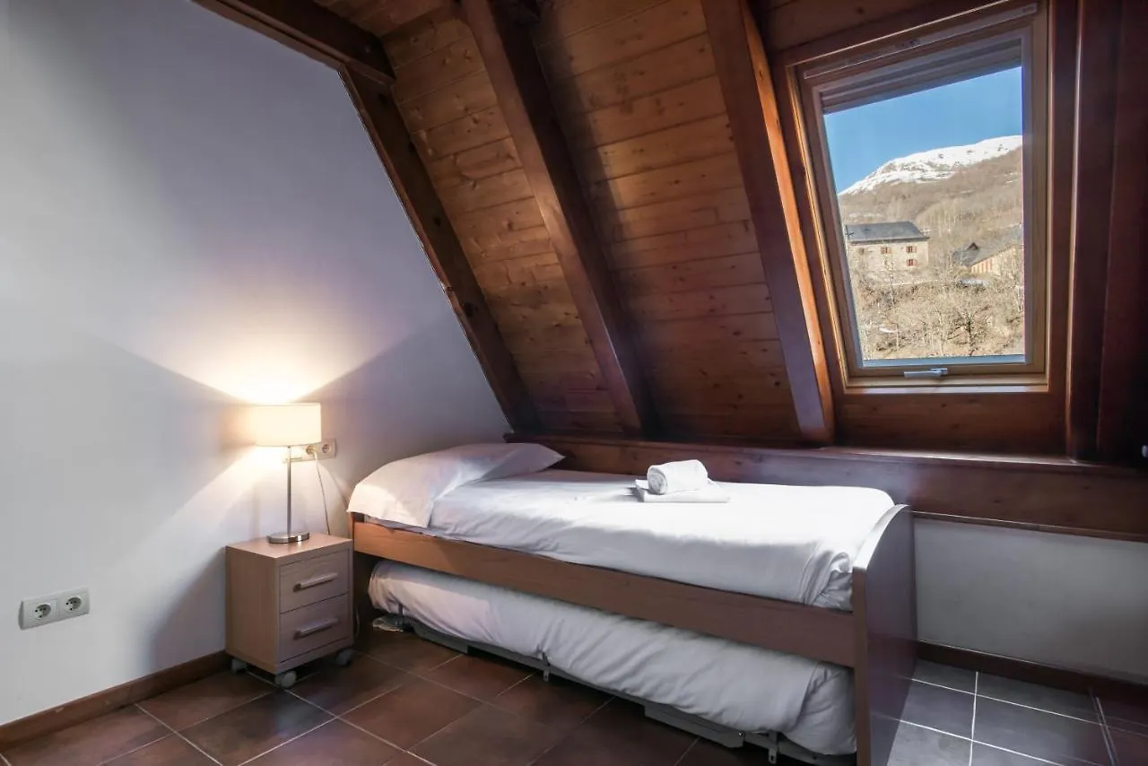 Apartamentos Snoe Mont Romies Unhola Саларду Апарт-отель