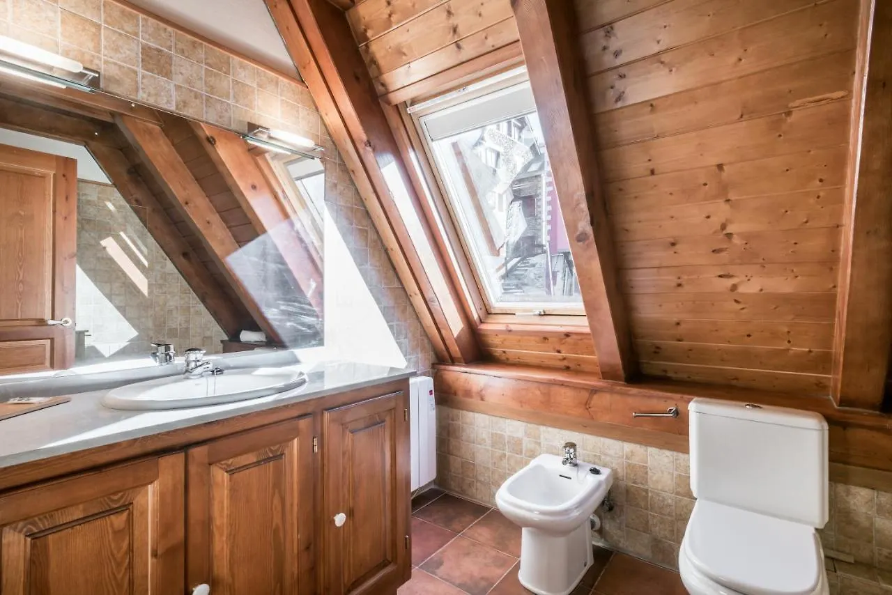 Apartamentos Snoe Mont Romies Unhola Саларду 2*,